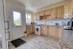 Kitchen- click for photo gallery